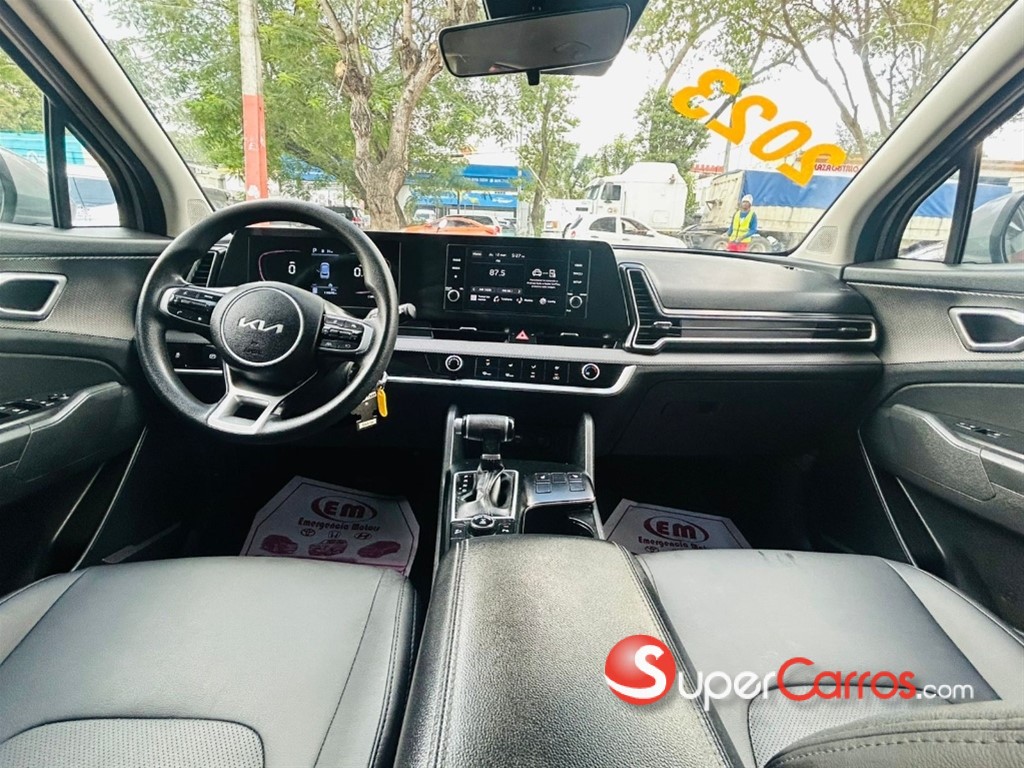 2023 Kia Sportage LX — foto 4 / 8