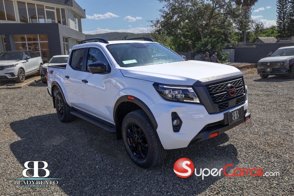 2026 Nissan Frontier Pro-4X — foto 5 / 12