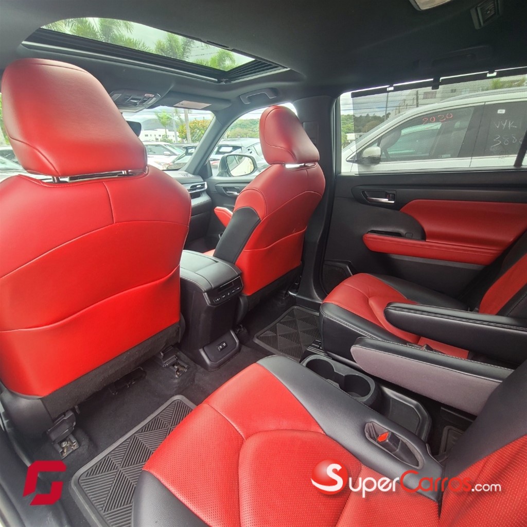 2021 Toyota Highlander XSE — foto 8 / 10