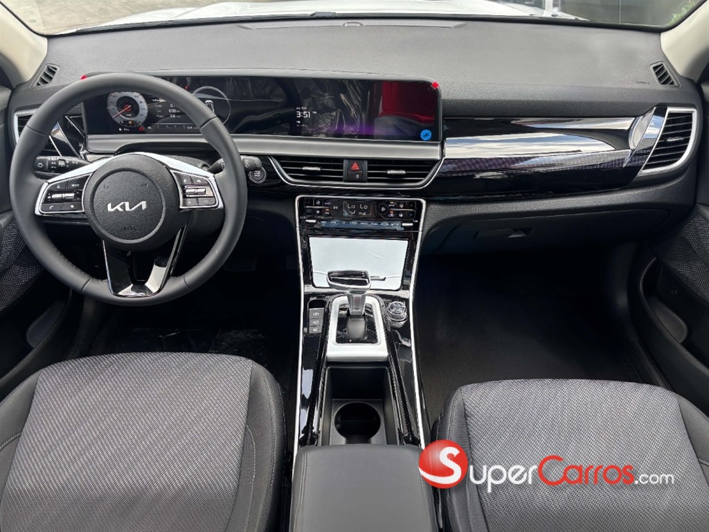 2027 Kia Seltos — foto 5 / 8
