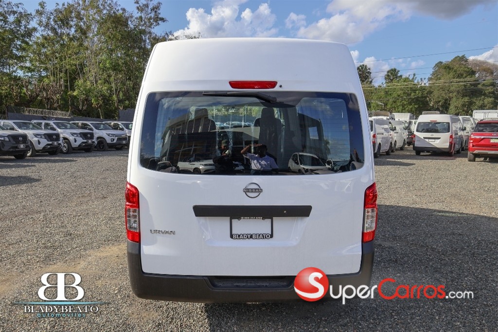 2026 Nissan Urvan — foto 3 / 12