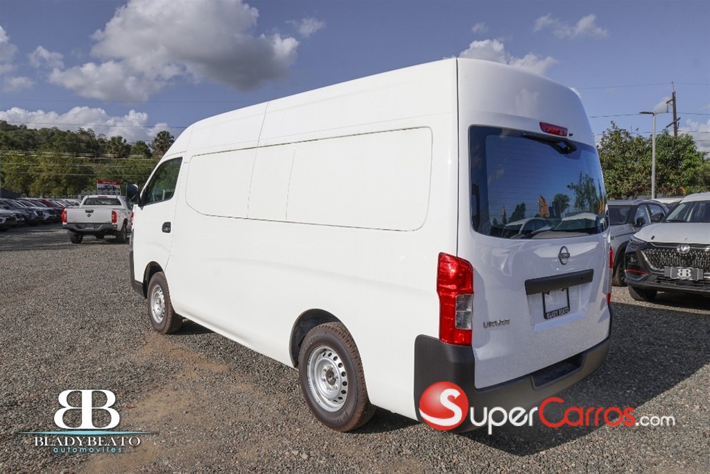 2026 Nissan Urvan — foto 4 / 12