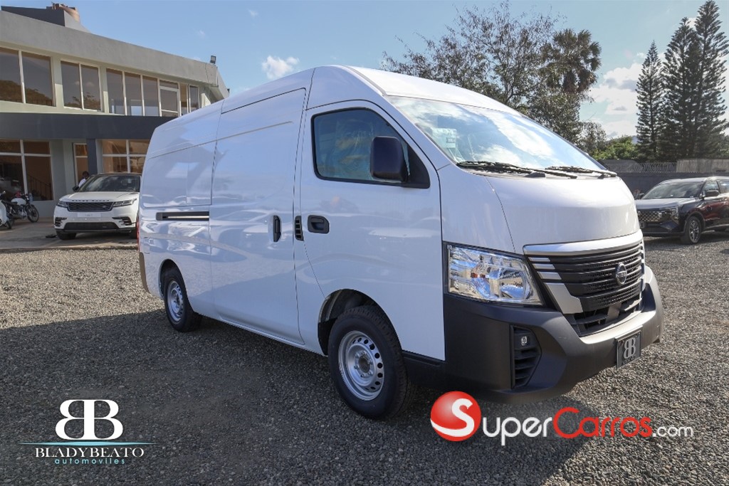 2026 Nissan Urvan — foto 8 / 12