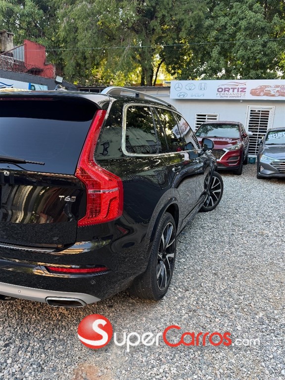 2018 Volvo XC90 Momentum T6 — foto 5 / 10