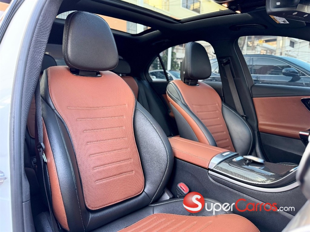 2022 Mercedes-Benz Clase C 300 AMG — foto 8 / 12