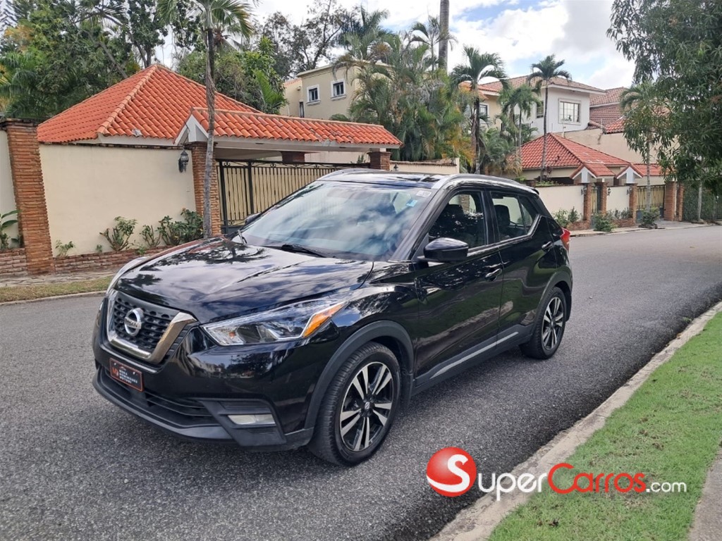 2020 Nissan Kicks SR — foto 2 / 12