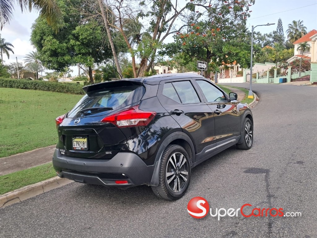 2020 Nissan Kicks SR — foto 4 / 12