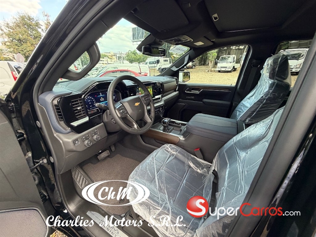 2026 Chevrolet Silverado High Country Duramax — foto 5 / 12