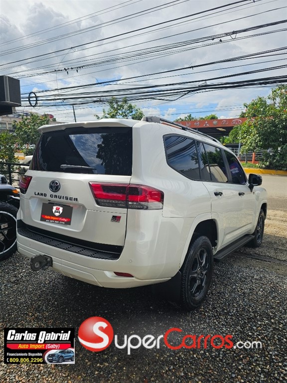 2023 Toyota Land Cruiser GR SPORT — foto 4 / 10