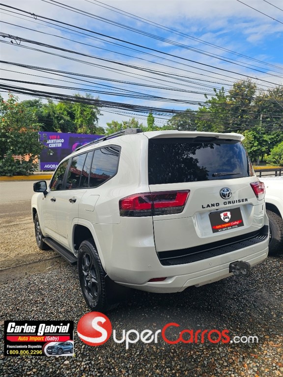 2023 Toyota Land Cruiser GR SPORT — foto 5 / 10