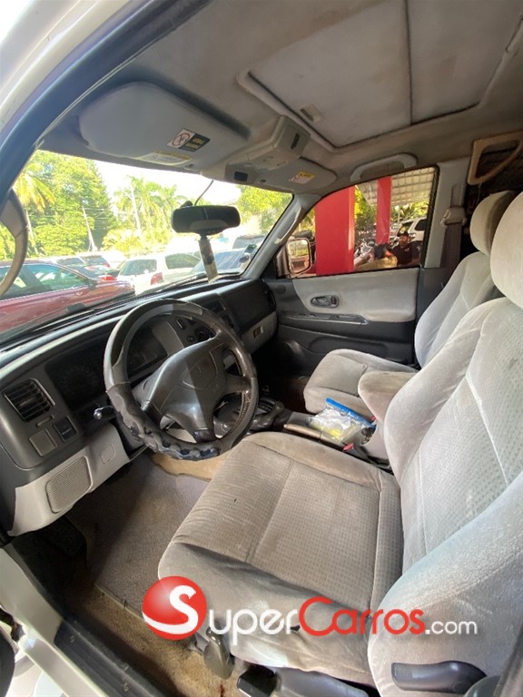 2001 Mitsubishi Motors Montero Sport — foto 3 / 8