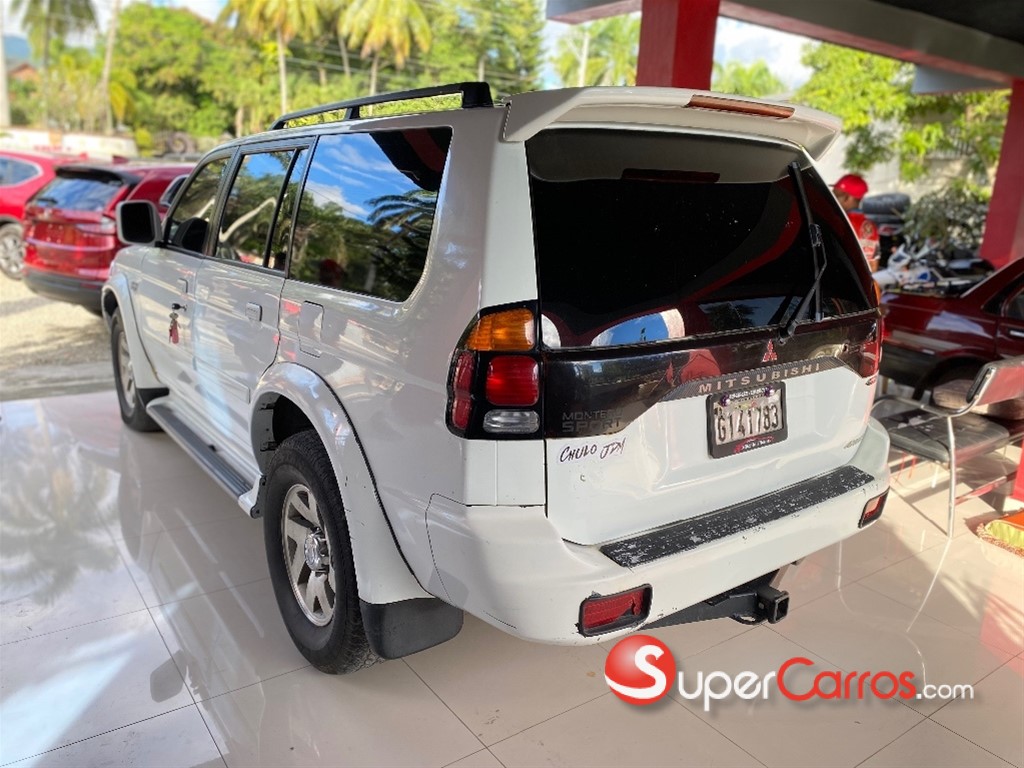 2001 Mitsubishi Motors Montero Sport — foto 6 / 8