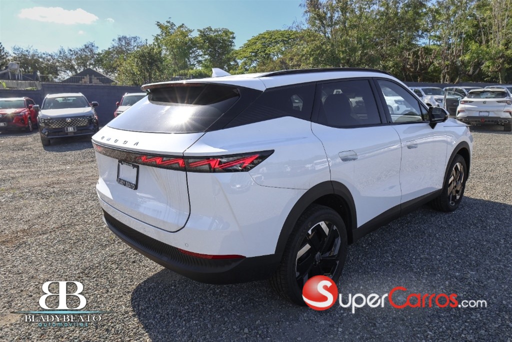 2026 OMODA C7 Ice Luxury — foto 4 / 12