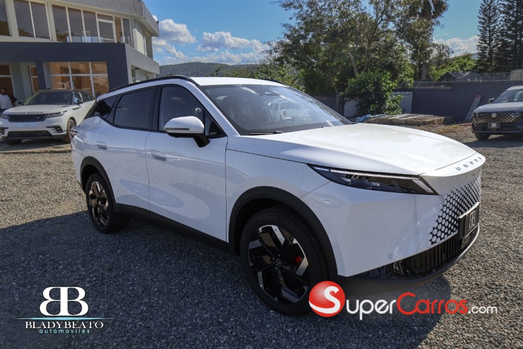 2026 OMODA C7 Ice Luxury — foto 9 / 12