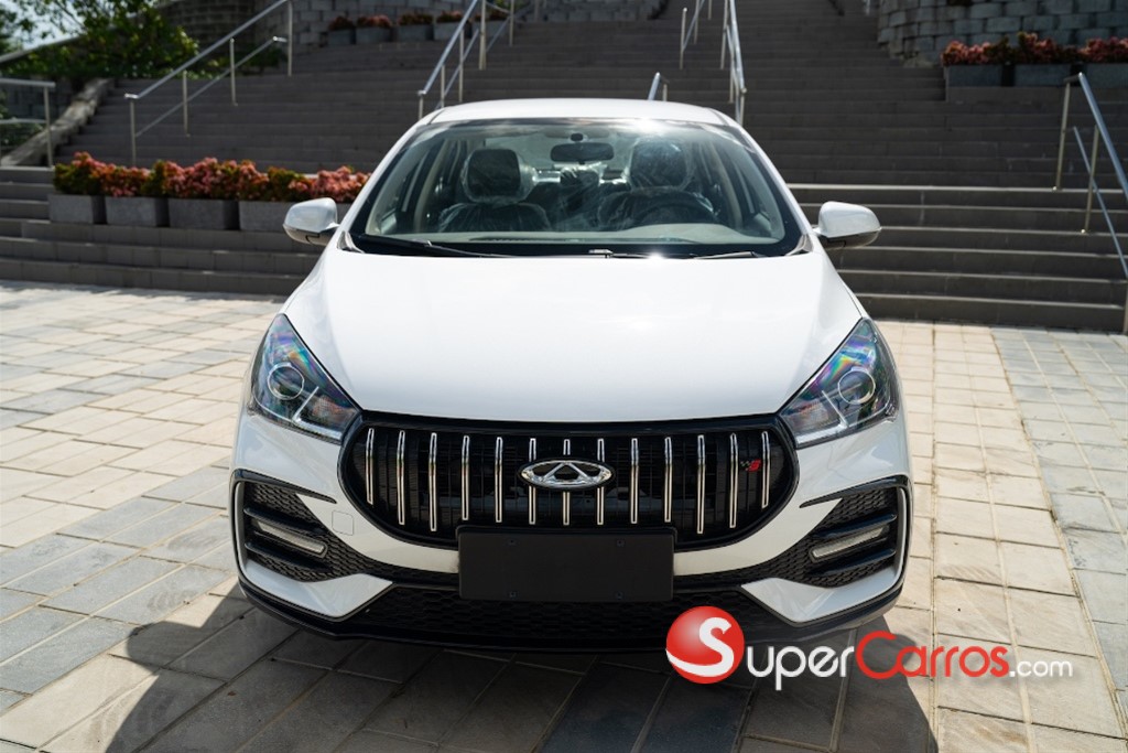 2025 Chery Arrizo 5 Pro — foto 2 / 12