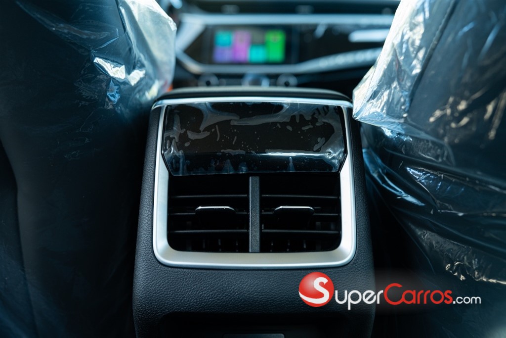 2025 Chery Arrizo 5 Pro — foto 9 / 12