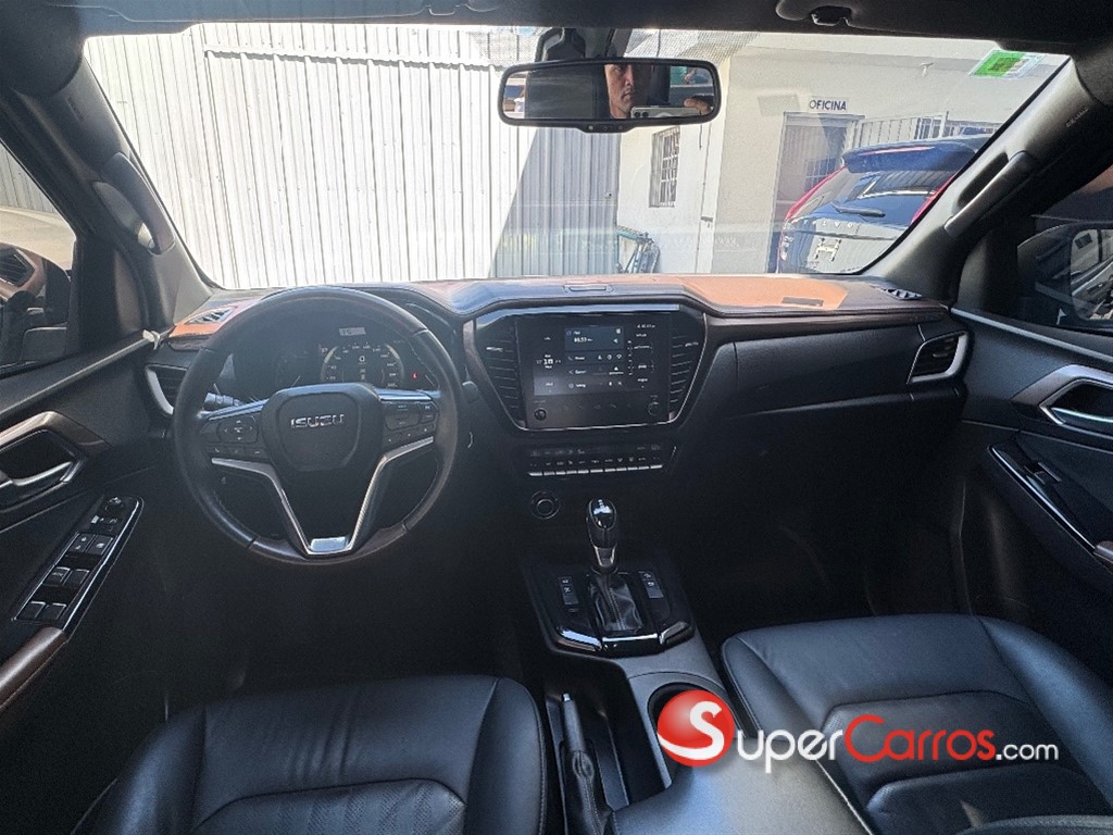 2025 Isuzu DMAX LSE — foto 5 / 6