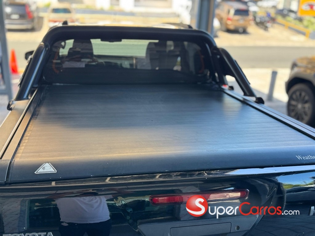 2023 Toyota Hilux GR Sport — foto 7 / 11