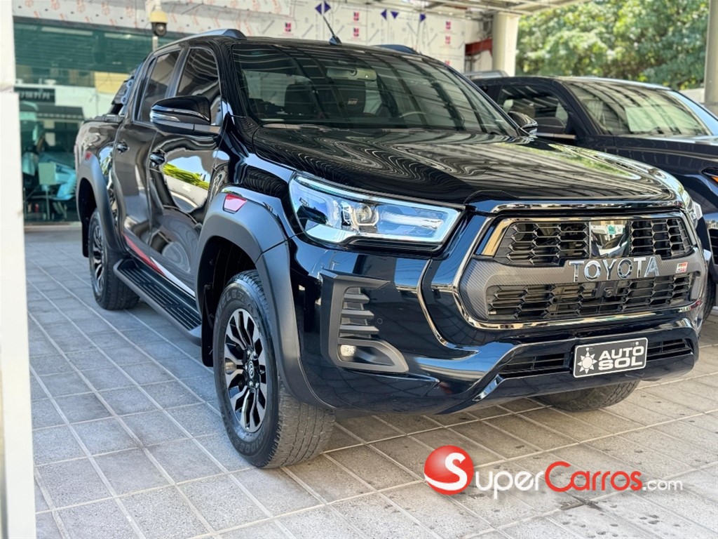 2023 Toyota Hilux GR Sport — foto 10 / 11