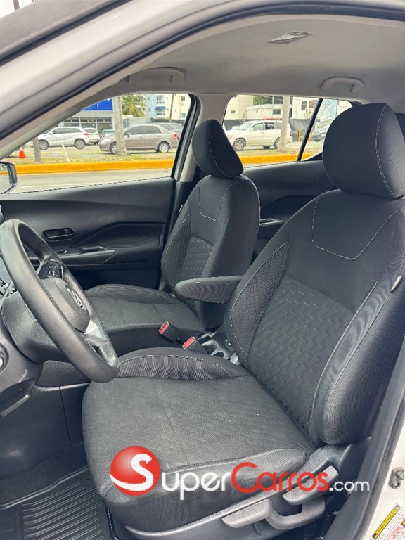 2022 Nissan Kicks — foto 7 / 10