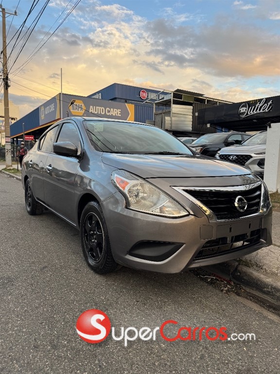 2018 Nissan Versa