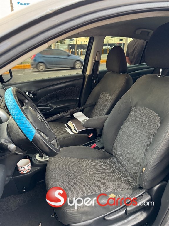 2018 Nissan Versa — foto 7 / 8