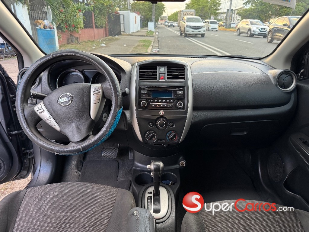 2018 Nissan Versa — foto 8 / 8