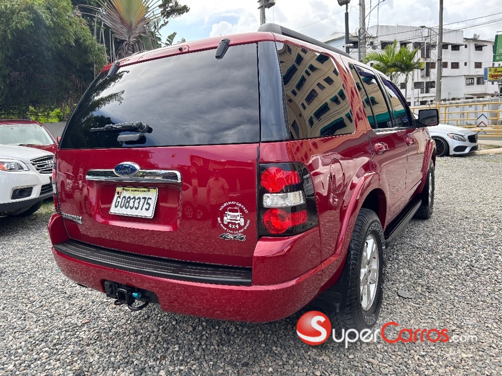 2010 Ford Explorer XLT 4WD — foto 4 / 12