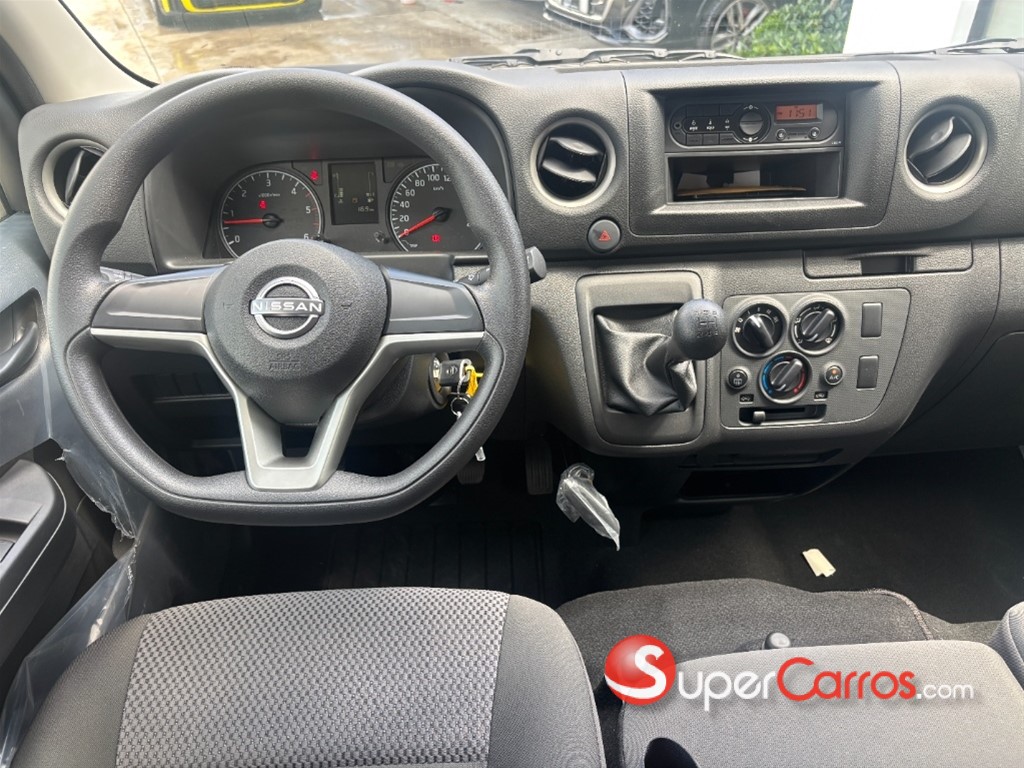 2026 Nissan Urvan Cargo — foto 3 / 10