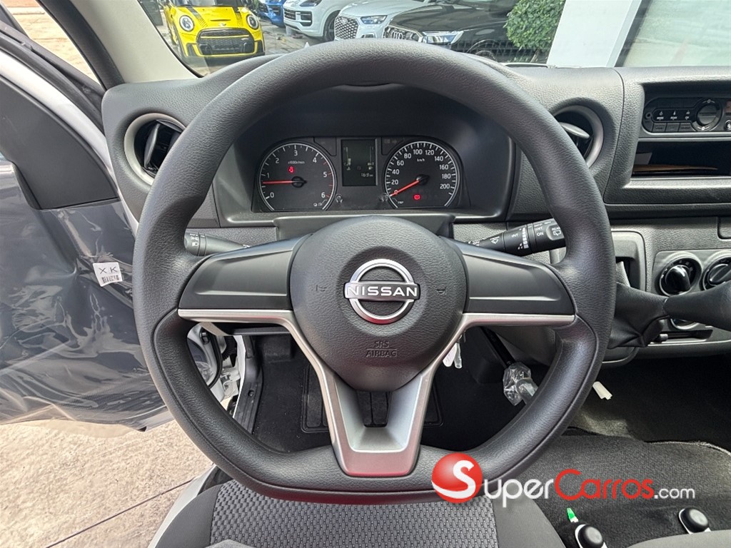 2026 Nissan Urvan Cargo — foto 7 / 10