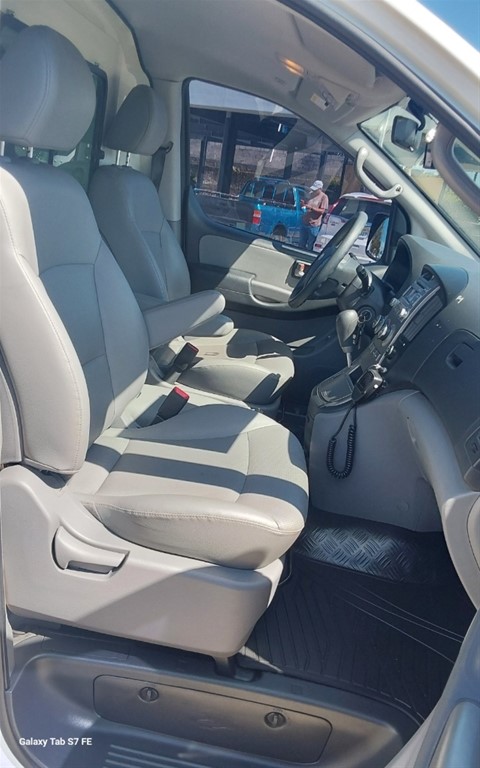 2015 Hyundai Grand Starex AMBULANCIA — foto 7 / 10