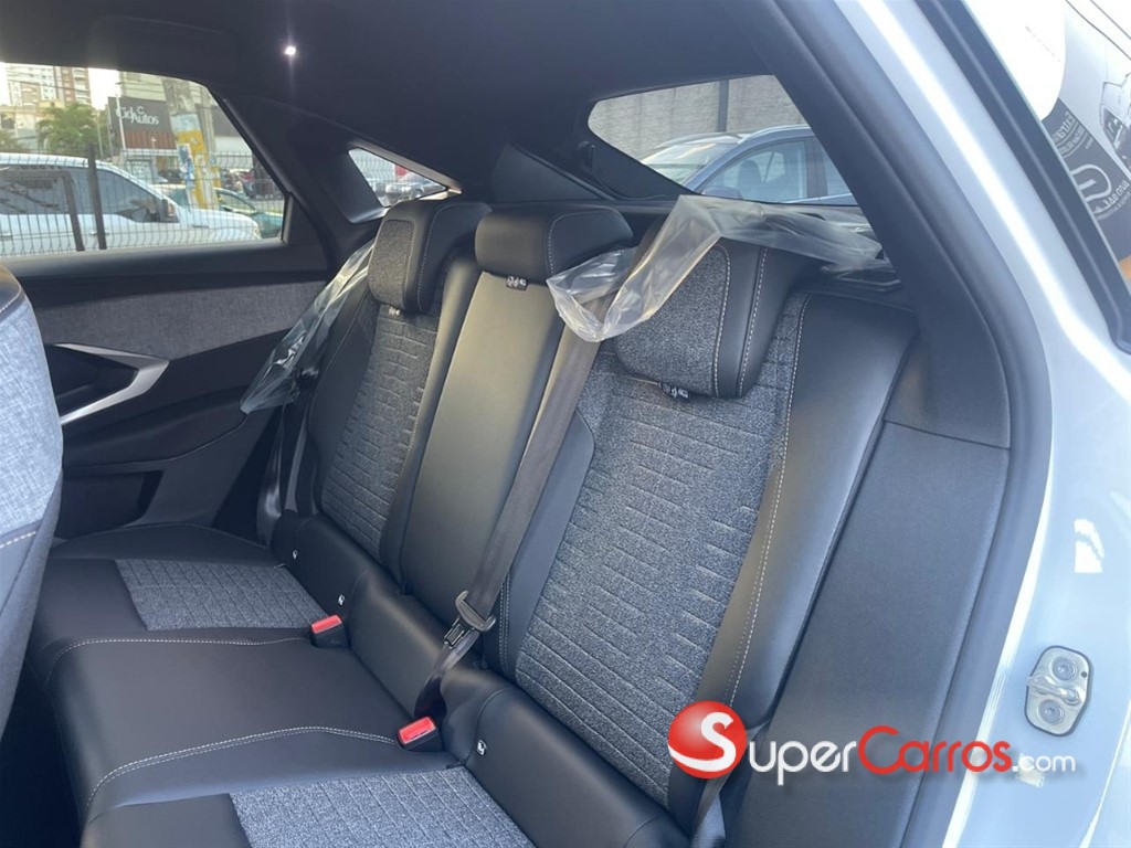 2027 Peugeot 3008 Allure — foto 7 / 11