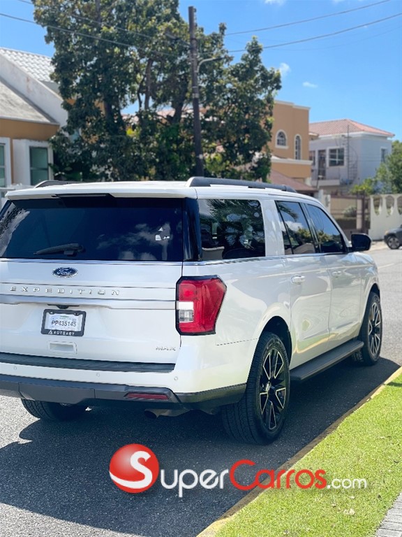 2022 Ford Expedition XLT — foto 3 / 12