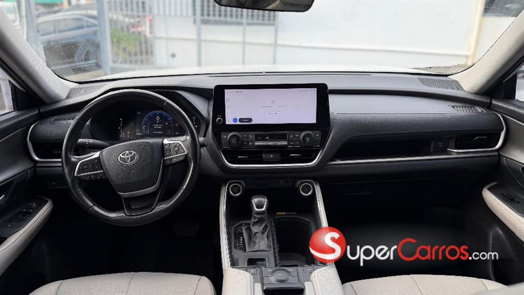 2024 Toyota Grand Highlander XLE — foto 8 / 9