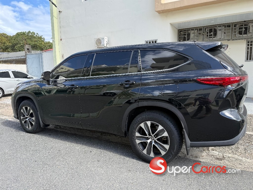 2021 Toyota Grand Highlander XLE — foto 5 / 12