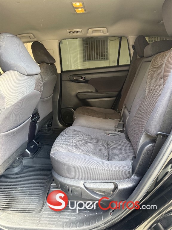 2021 Toyota Grand Highlander XLE — foto 7 / 12