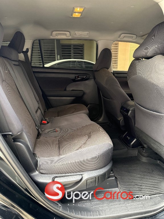 2021 Toyota Grand Highlander XLE — foto 10 / 12