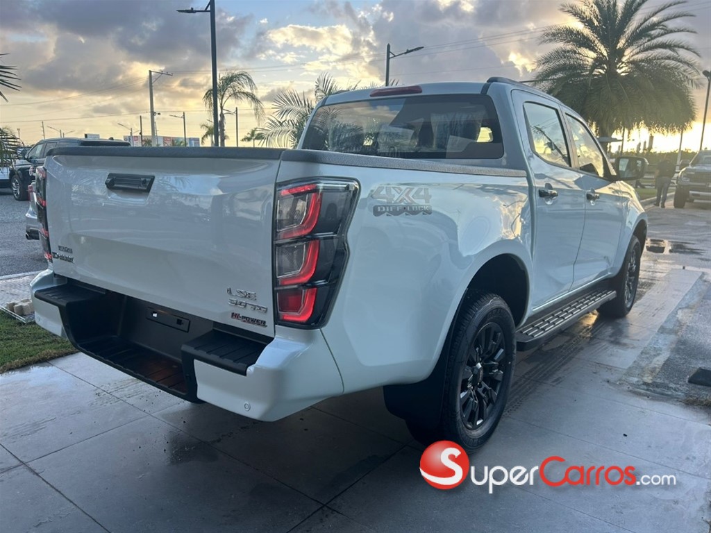 2027 Isuzu DMAX — foto 3 / 5