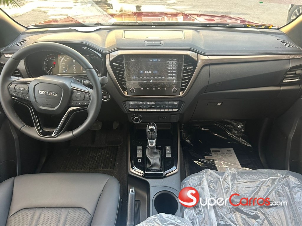 2027 Isuzu DMAX — foto 5 / 5