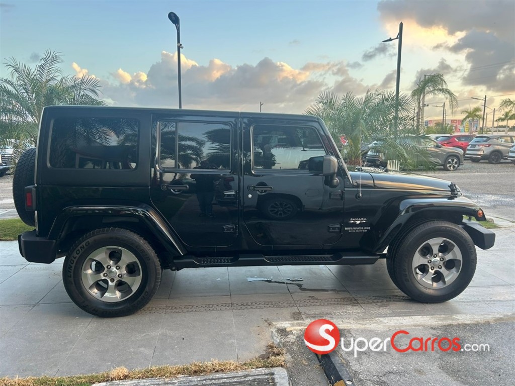 2017 Jeep Wrangler Sahara Unlimited — foto 8 / 9