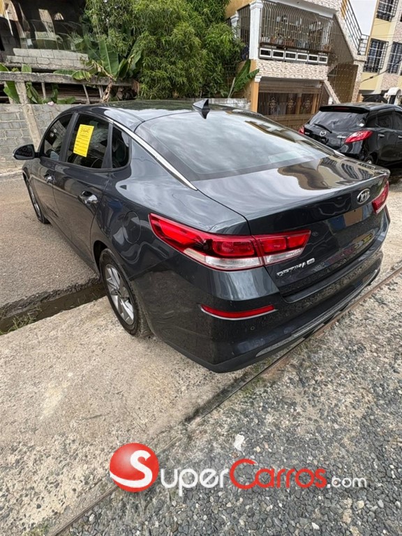 2020 Kia Optima LX — foto 7 / 12