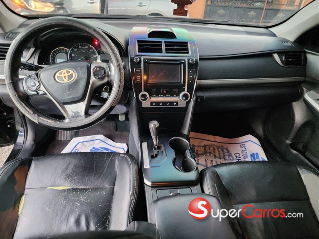 2012 Toyota Camry SE — foto 4 / 11