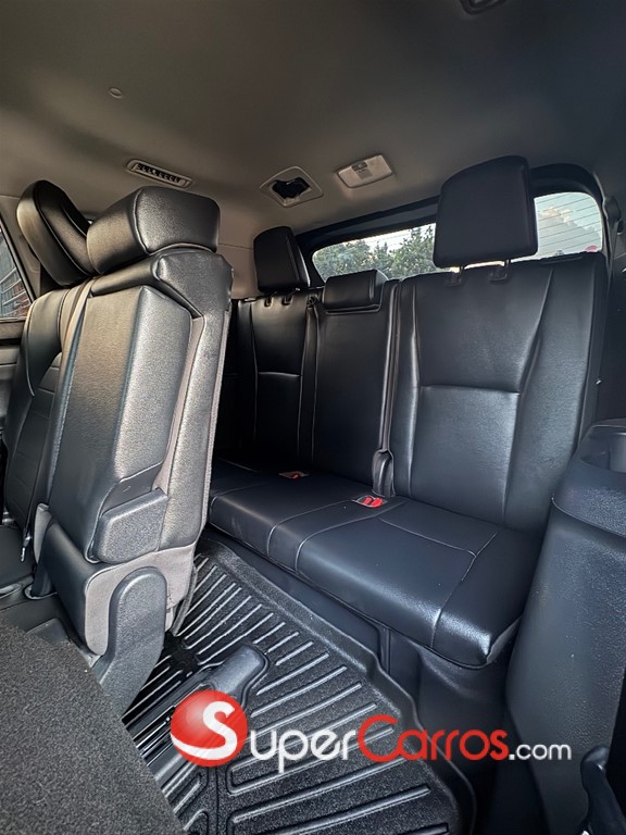 2021 Toyota Highlander XLE — foto 7 / 10
