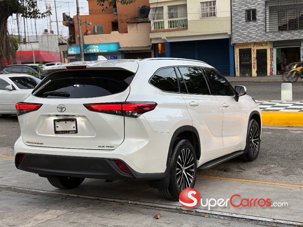 2021 Toyota Highlander XLE — foto 10 / 10