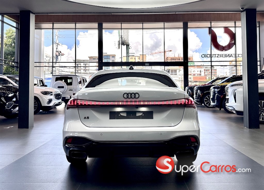 2025 Audi A5 S-Line — foto 6 / 10