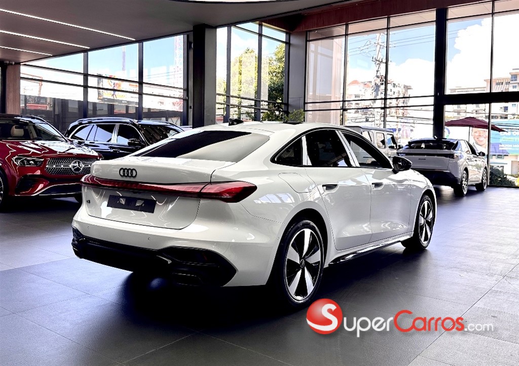 2025 Audi A5 S-Line — foto 10 / 10