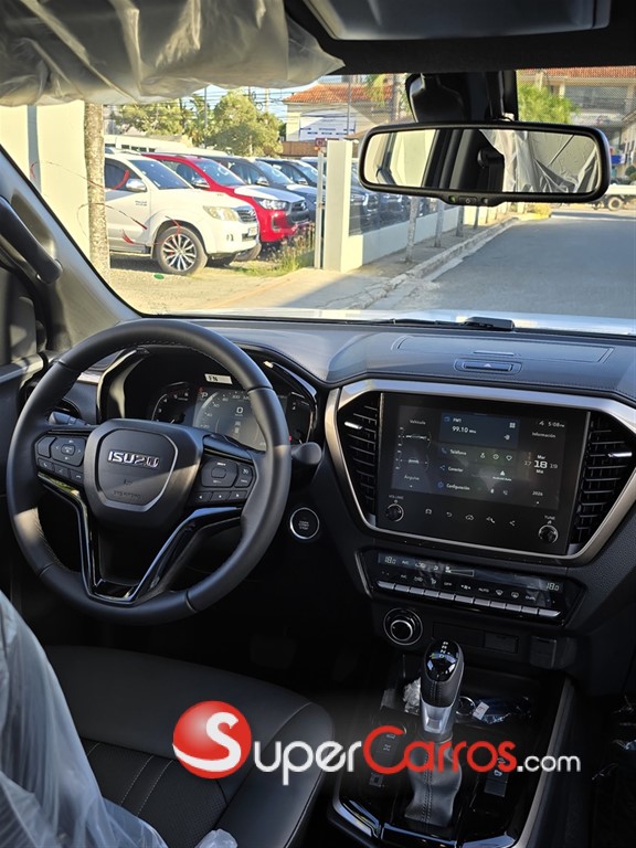 2027 Isuzu DMAX LSE — foto 6 / 8