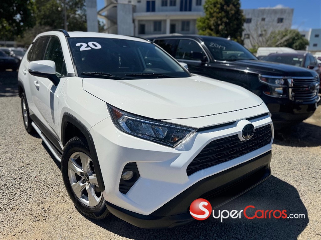 2020 Toyota RAV4 XLE
