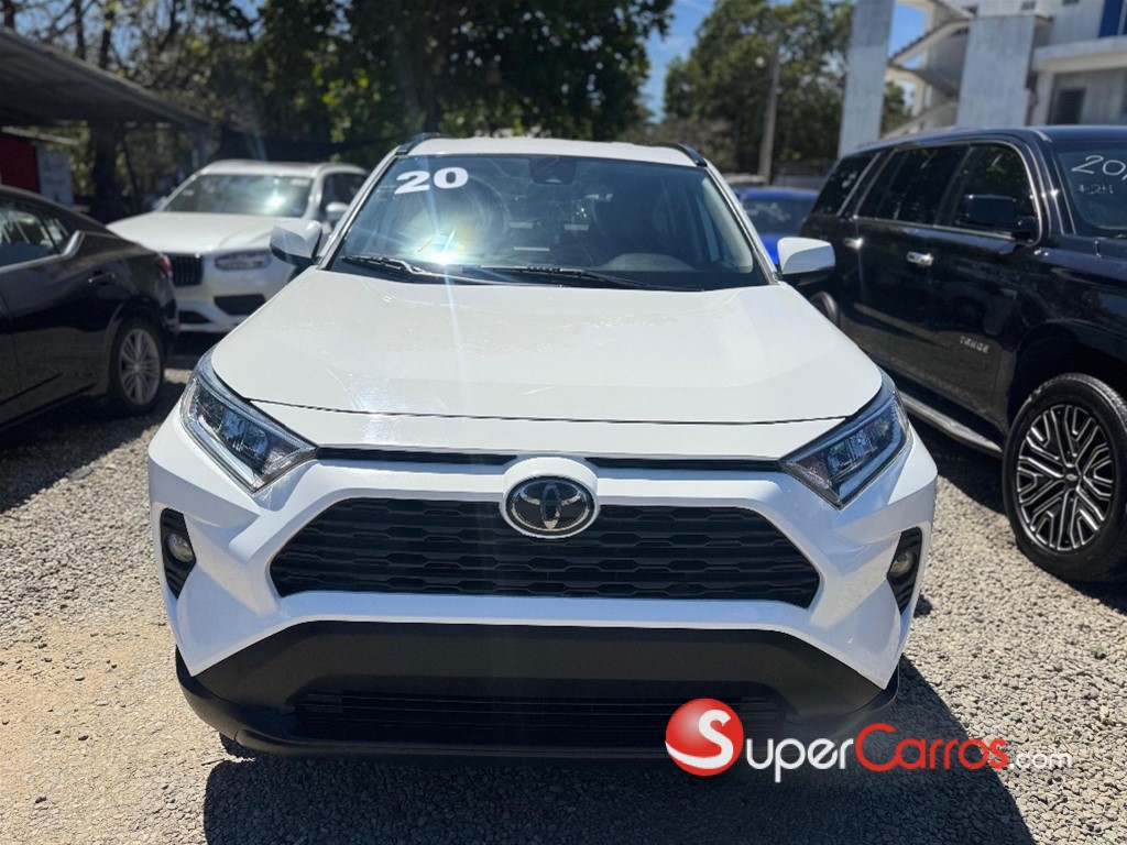 2020 Toyota RAV4 XLE — foto 3 / 11