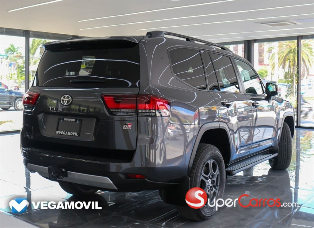 2026 Toyota Land Cruiser GR SPORT — foto 3 / 12